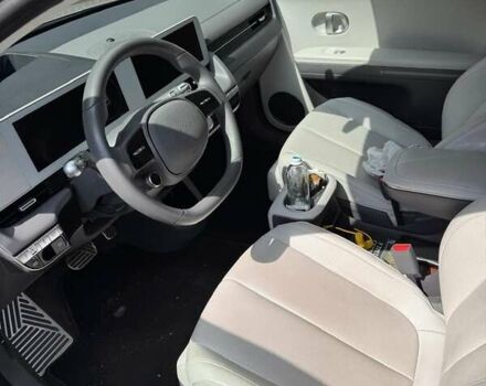 Серый Хендай Ioniq 5, объемом двигателя 0 л и пробегом 44 тыс. км за 35000 $, фото 1 на Automoto.ua