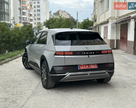 Серый Хендай Ioniq 5, объемом двигателя 0 л и пробегом 151 тыс. км за 22700 $, фото 5 на Automoto.ua