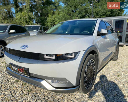 Серый Хендай Ioniq 5, объемом двигателя 0 л и пробегом 24 тыс. км за 27000 $, фото 4 на Automoto.ua