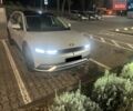 Серый Хендай Ioniq 5, объемом двигателя 0 л и пробегом 82 тыс. км за 20999 $, фото 3 на Automoto.ua