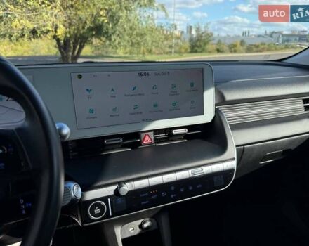 Серый Хендай Ioniq 5, объемом двигателя 0 л и пробегом 90 тыс. км за 23500 $, фото 48 на Automoto.ua