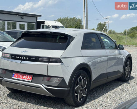 Серый Хендай Ioniq 5, объемом двигателя 0 л и пробегом 108 тыс. км за 23800 $, фото 6 на Automoto.ua