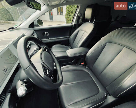 Сірий Хендай Ioniq 5, об'ємом двигуна 0 л та пробігом 28 тис. км за 35999 $, фото 8 на Automoto.ua