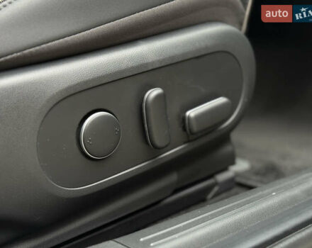 Серый Хендай Ioniq 5, объемом двигателя 0 л и пробегом 20 тыс. км за 27999 $, фото 11 на Automoto.ua