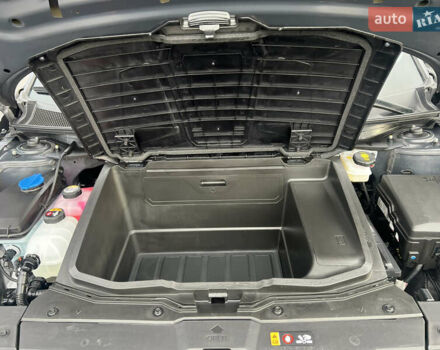 Сірий Хендай Ioniq 5, об'ємом двигуна 0 л та пробігом 128 тис. км за 25700 $, фото 76 на Automoto.ua