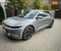 Серый Хендай Ioniq 5, объемом двигателя 0 л и пробегом 1 тыс. км за 42480 $, фото 4 на Automoto.ua