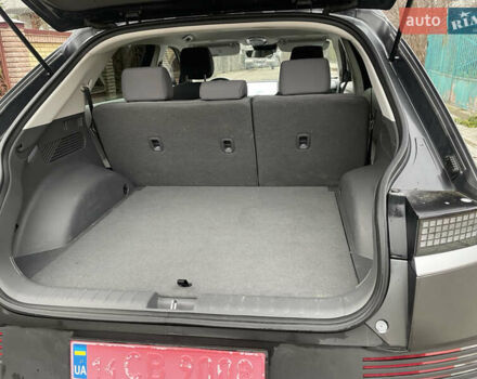 Серый Хендай Ioniq 5, объемом двигателя 0 л и пробегом 20 тыс. км за 24800 $, фото 2 на Automoto.ua