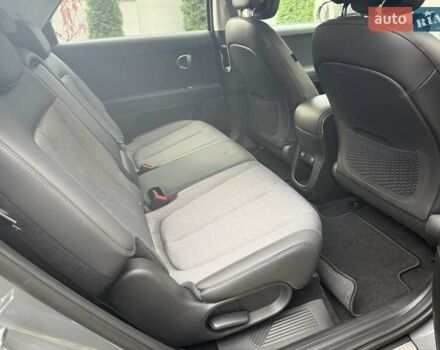 Серый Хендай Ioniq 5, объемом двигателя 0 л и пробегом 1 тыс. км за 42480 $, фото 8 на Automoto.ua