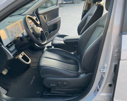 Серый Хендай Ioniq 5, объемом двигателя 0 л и пробегом 18 тыс. км за 28300 $, фото 15 на Automoto.ua