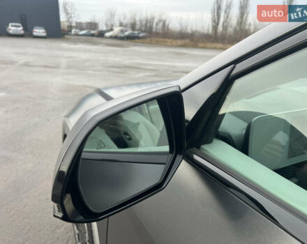 Сірий Хендай Ioniq 5, об'ємом двигуна 0 л та пробігом 128 тис. км за 25700 $, фото 68 на Automoto.ua