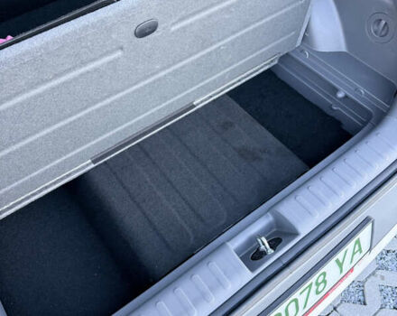 Серый Хендай Ioniq 5, объемом двигателя 0 л и пробегом 27 тыс. км за 30500 $, фото 38 на Automoto.ua