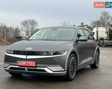 Сірий Хендай Ioniq 5, об'ємом двигуна 0 л та пробігом 128 тис. км за 25700 $, фото 1 на Automoto.ua