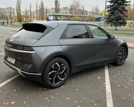 Серый Хендай Ioniq 5, объемом двигателя 0 л и пробегом 34 тыс. км за 27300 $, фото 4 на Automoto.ua