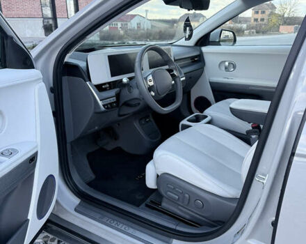 Серый Хендай Ioniq 5, объемом двигателя 0 л и пробегом 27 тыс. км за 30500 $, фото 10 на Automoto.ua