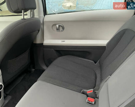 Серый Хендай Ioniq 5, объемом двигателя 0 л и пробегом 30 тыс. км за 17999 $, фото 21 на Automoto.ua