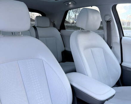 Серый Хендай Ioniq 5, объемом двигателя 0 л и пробегом 27 тыс. км за 30500 $, фото 9 на Automoto.ua