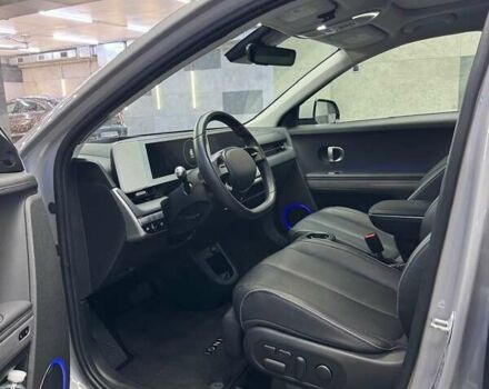 Серый Хендай Ioniq 5, объемом двигателя 0 л и пробегом 14 тыс. км за 35000 $, фото 7 на Automoto.ua