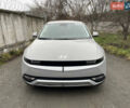 Серый Хендай Ioniq 5, объемом двигателя 0 л и пробегом 30 тыс. км за 17999 $, фото 2 на Automoto.ua