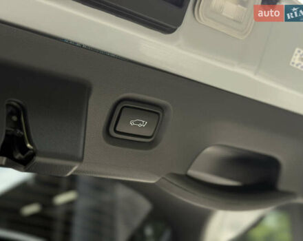 Серый Хендай Ioniq 5, объемом двигателя 0 л и пробегом 20 тыс. км за 27999 $, фото 18 на Automoto.ua