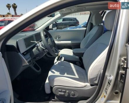 Серый Хендай Ioniq 5, объемом двигателя 0 л и пробегом 16 тыс. км за 18079 $, фото 6 на Automoto.ua