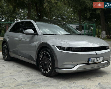 Серый Хендай Ioniq 5, объемом двигателя 0 л и пробегом 20 тыс. км за 27999 $, фото 4 на Automoto.ua