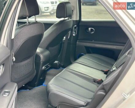 Серый Хендай Ioniq 5, объемом двигателя 0.1 л и пробегом 25 тыс. км за 28490 $, фото 5 на Automoto.ua