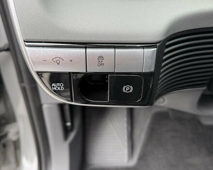 Серый Хендай Ioniq 5, объемом двигателя 0 л и пробегом 2 тыс. км за 27500 $, фото 26 на Automoto.ua