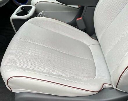 Серый Хендай Ioniq 5, объемом двигателя 0 л и пробегом 34 тыс. км за 27300 $, фото 14 на Automoto.ua