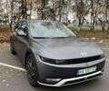 Серый Хендай Ioniq 5, объемом двигателя 0 л и пробегом 34 тыс. км за 27300 $, фото 2 на Automoto.ua