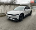 Серый Хендай Ioniq 5, объемом двигателя 0 л и пробегом 30 тыс. км за 17999 $, фото 1 на Automoto.ua