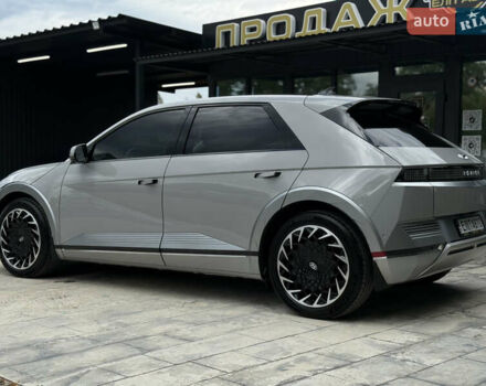 Серый Хендай Ioniq 5, объемом двигателя 0 л и пробегом 20 тыс. км за 27999 $, фото 2 на Automoto.ua