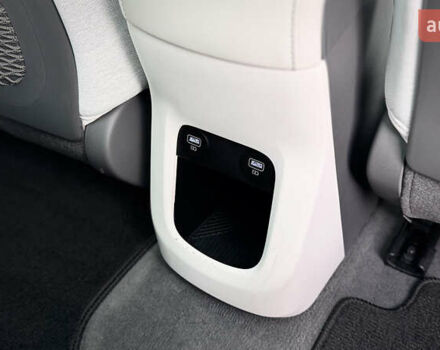 Сірий Хендай Ioniq 5, об'ємом двигуна 0 л та пробігом 16 тис. км за 28555 $, фото 33 на Automoto.ua