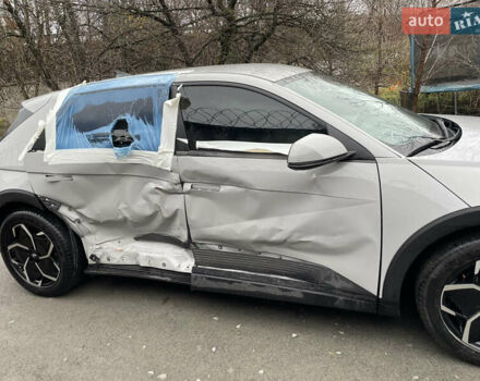 Серый Хендай Ioniq 5, объемом двигателя 0 л и пробегом 30 тыс. км за 17999 $, фото 10 на Automoto.ua