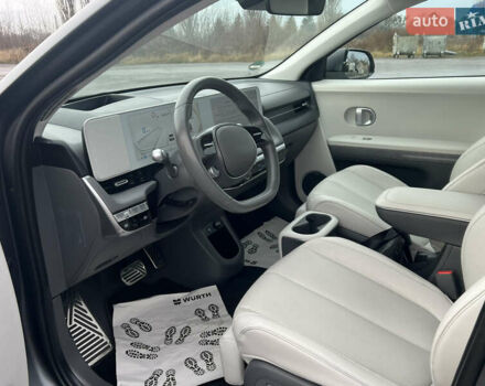 Сірий Хендай Ioniq 5, об'ємом двигуна 0 л та пробігом 128 тис. км за 25700 $, фото 32 на Automoto.ua