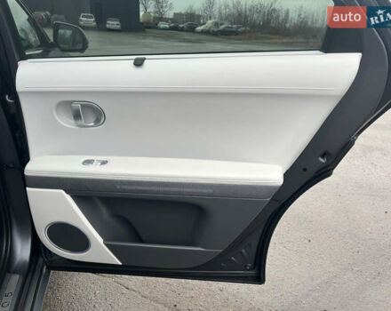 Сірий Хендай Ioniq 5, об'ємом двигуна 0 л та пробігом 128 тис. км за 25700 $, фото 49 на Automoto.ua