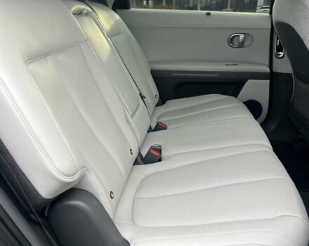 Сірий Хендай Ioniq 5, об'ємом двигуна 0 л та пробігом 128 тис. км за 25700 $, фото 48 на Automoto.ua