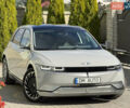 Серый Хендай Ioniq 5, объемом двигателя 0 л и пробегом 97 тыс. км за 32000 $, фото 1 на Automoto.ua