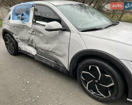 Серый Хендай Ioniq 5, объемом двигателя 0 л и пробегом 30 тыс. км за 17999 $, фото 9 на Automoto.ua