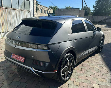 Серый Хендай Ioniq 5, объемом двигателя 0 л и пробегом 13 тыс. км за 28500 $, фото 2 на Automoto.ua