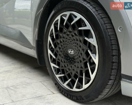 Серый Хендай Ioniq 5, объемом двигателя 0 л и пробегом 20 тыс. км за 27999 $, фото 6 на Automoto.ua