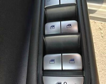 Сірий Хендай Ioniq 5, об'ємом двигуна 0 л та пробігом 17 тис. км за 27500 $, фото 15 на Automoto.ua