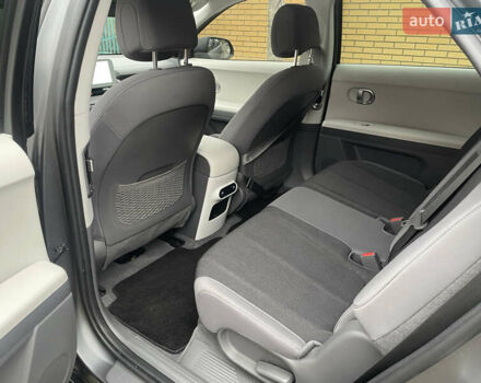 Серый Хендай Ioniq 5, объемом двигателя 0 л и пробегом 20 тыс. км за 24800 $, фото 8 на Automoto.ua