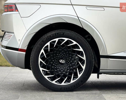 Сірий Хендай Ioniq 5, об'ємом двигуна 0 л та пробігом 16 тис. км за 28555 $, фото 11 на Automoto.ua