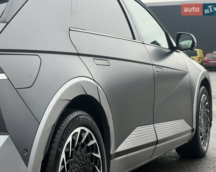 Сірий Хендай Ioniq 5, об'ємом двигуна 0 л та пробігом 128 тис. км за 25700 $, фото 23 на Automoto.ua