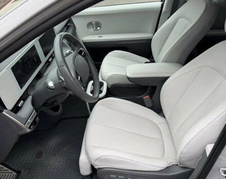 Сірий Хендай Ioniq 5, об'ємом двигуна 0 л та пробігом 47 тис. км за 32500 $, фото 9 на Automoto.ua