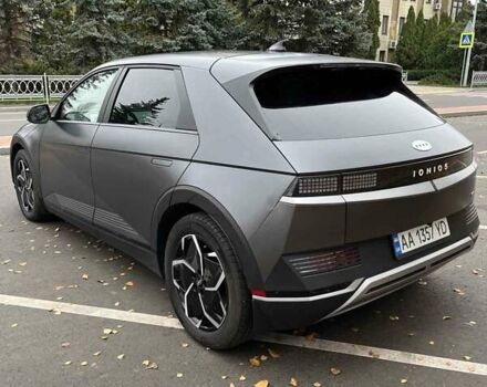 Серый Хендай Ioniq 5, объемом двигателя 0 л и пробегом 34 тыс. км за 27300 $, фото 5 на Automoto.ua