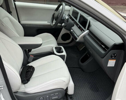 Сірий Хендай Ioniq 5, об'ємом двигуна 0 л та пробігом 47 тис. км за 32200 $, фото 20 на Automoto.ua