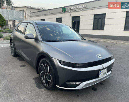 Серый Хендай Ioniq 5, объемом двигателя 0 л и пробегом 7 тыс. км за 30999 $, фото 10 на Automoto.ua