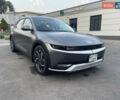 Серый Хендай Ioniq 5, объемом двигателя 0 л и пробегом 7 тыс. км за 30999 $, фото 1 на Automoto.ua