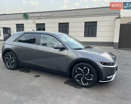 Серый Хендай Ioniq 5, объемом двигателя 0 л и пробегом 7 тыс. км за 30999 $, фото 15 на Automoto.ua